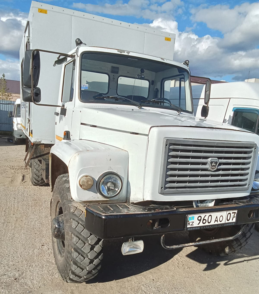 ГАЗ-33081