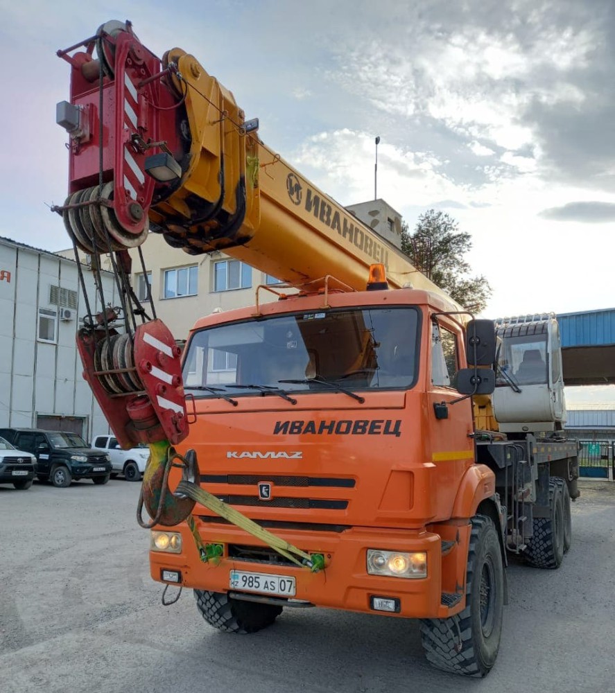 КамАЗ-43118